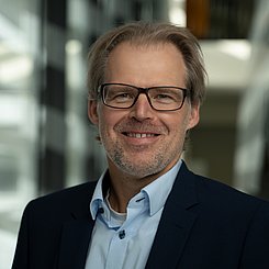 Herr Univ.-Prof. Dr. Ing. habil. Uwe Janoske