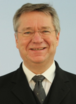 Herr Univ.-Prof. Dr.-Ing. habil. Eberhard Schmidt
